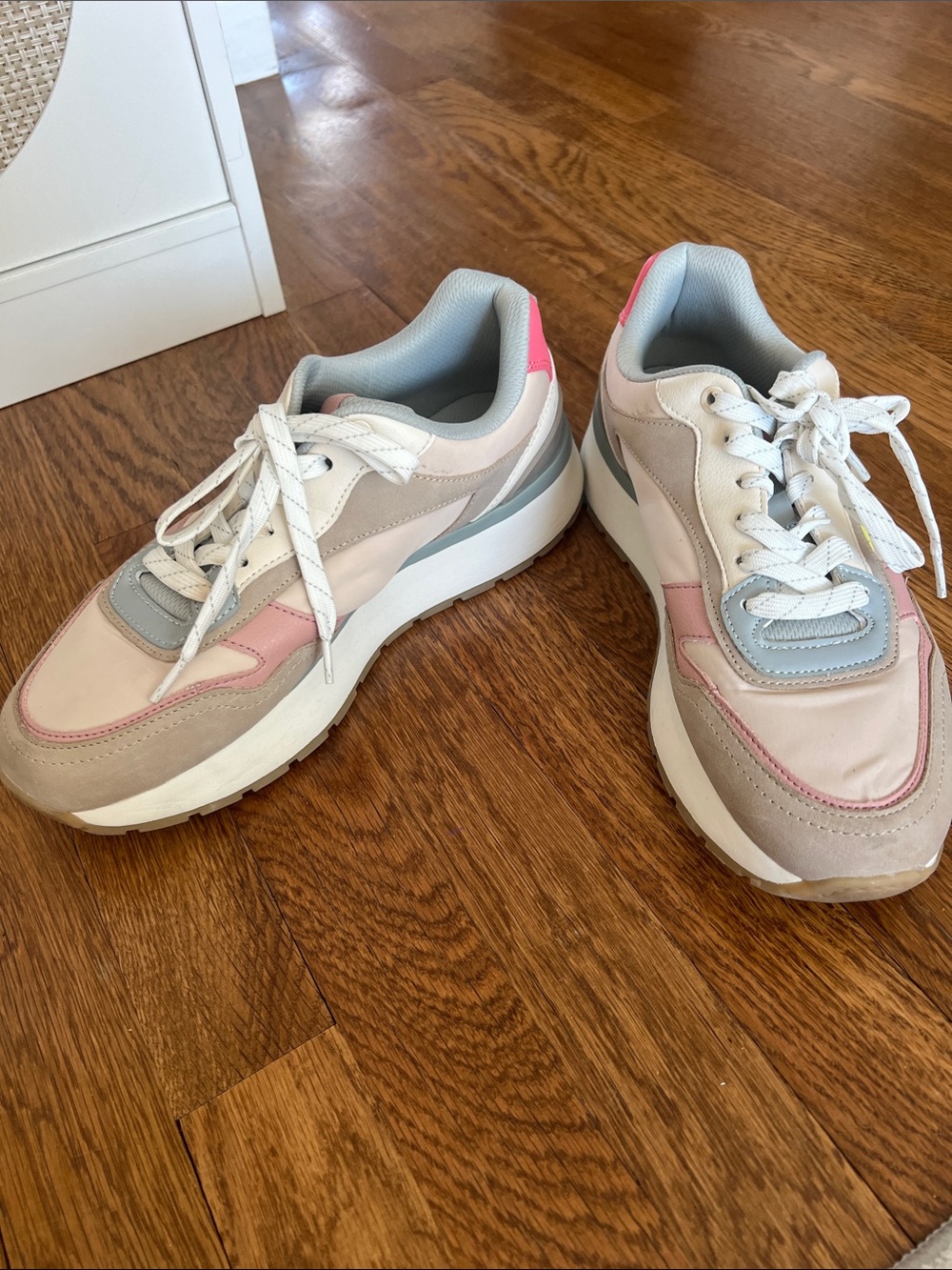 Zara Women’s Neutral Pink & Gray Sneakers 41